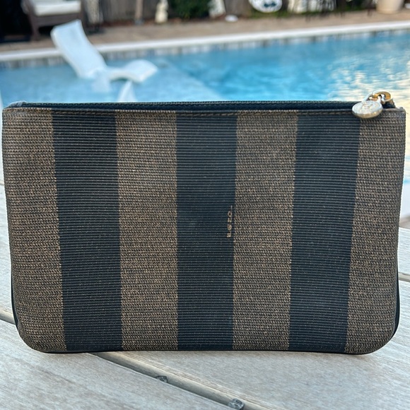 FENDI VINTAGE CLUTCH - Picture 2 of 7